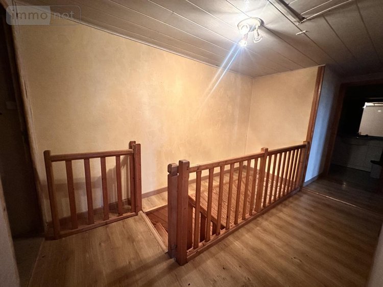 Maison a vendre Neuvéglise-sur-Truyère 15260 Cantal 95 m2  95400 euros