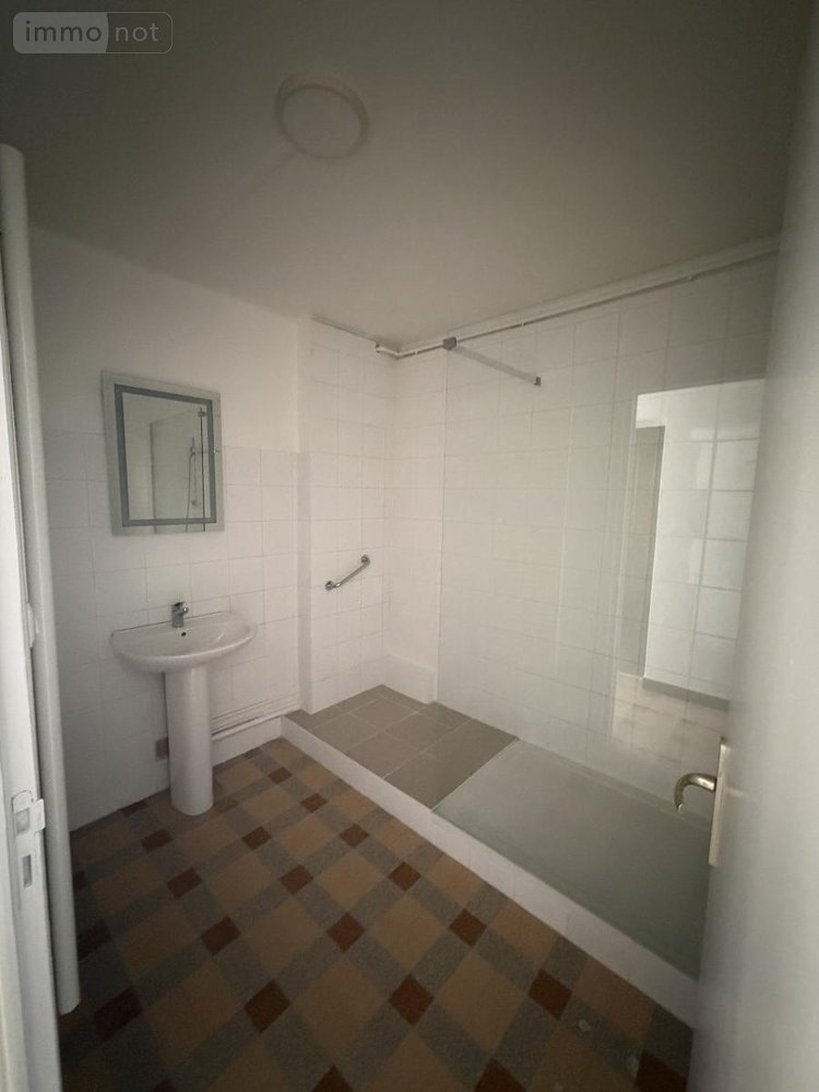 Location appartement Pierrelatte 26700 Drôme 81 m2 3 pièces 670 euros