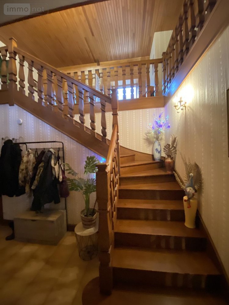 Maison a vendre Saint-Caradec 22600 Côtes-d'Armor 186 m2 6 pièces 228800 euros