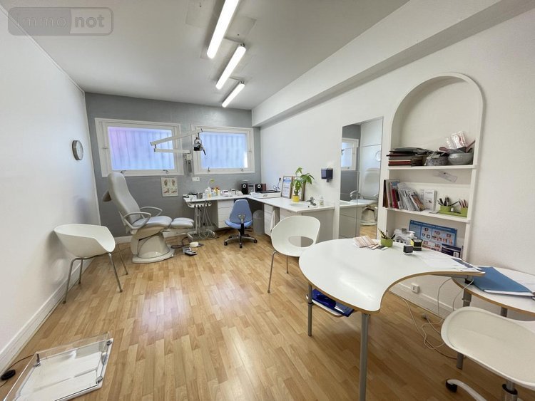 Immeuble a vendre Lorient 56100 Morbihan 383 m2  985640 euros