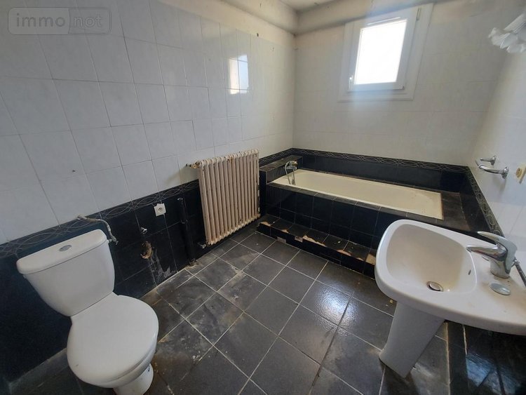 Maison a vendre Sainte-Hélène 56700 Morbihan 145 m2 8 pièces 312240 euros