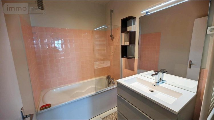 Location appartement Rennes 35000 Ille-et-Vilaine 58 m2  778 euros