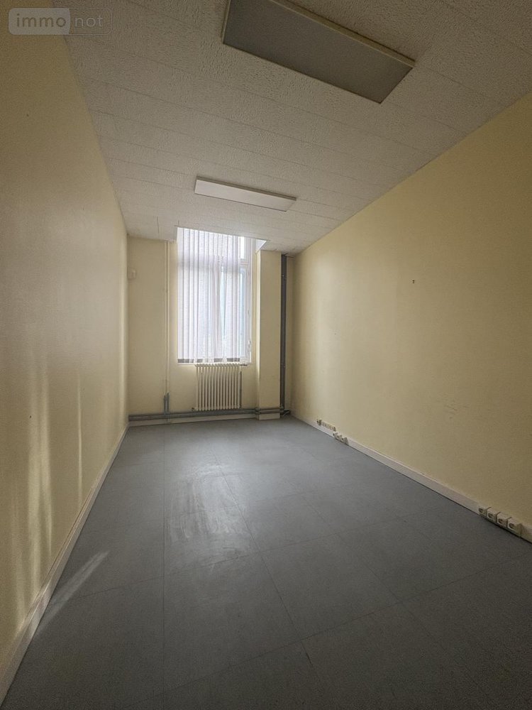 Immeuble a vendre Laon 02000 Aisne 1900 m2  480000 euros
