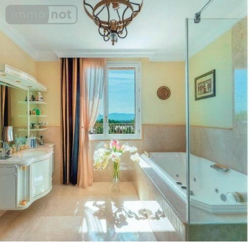 propriete a vendre Divonne-les-Bains 01220 Ain 900 m2 16 pièces