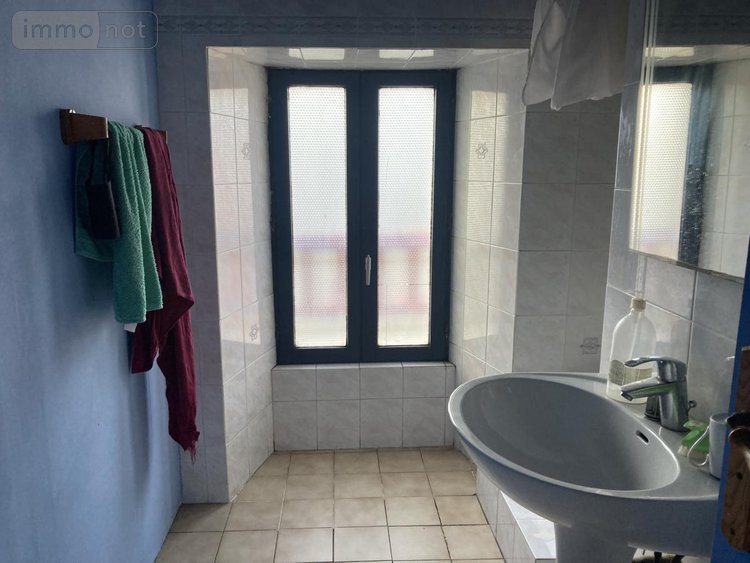 Fonds et murs commerciaux a vendre Camors 56330 Morbihan 126 m2  187920 euros