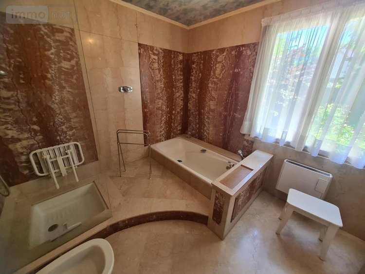 Maison a vendre Vendôme 41100 Loir-et-Cher 211 m2 6 pièces 389625 euros