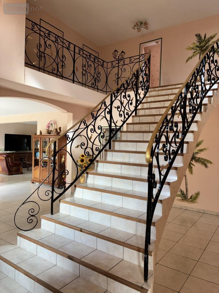 Maison a vendre Soulgé-sur-Ouette 53210 Mayenne 260 m2 8 pièces 468000 euros