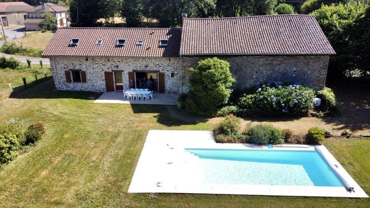 Maison a vendre Cussac 87150 Haute-Vienne 146 m2  282240 euros