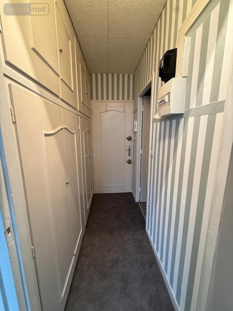 Appartement a vendre Saint-Cyr-sur-Loire 37540 Indre-et-Loire 30 m2 1 pièce 86400 euros