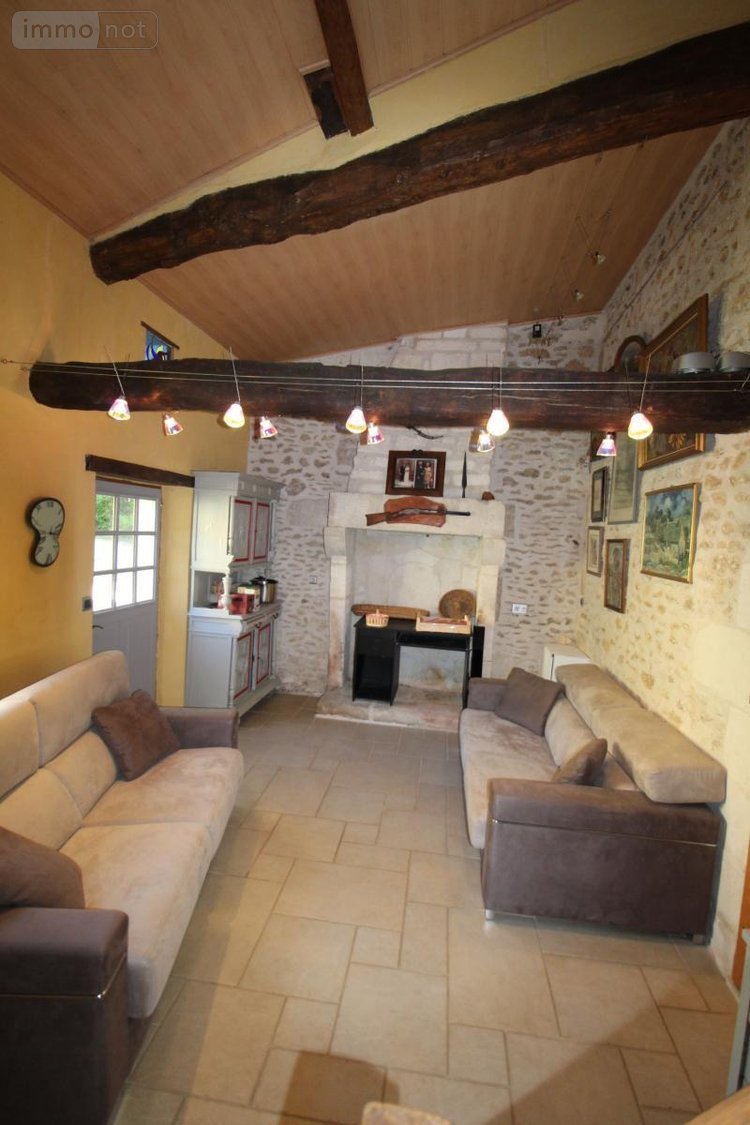 Maison a vendre La Chapelle-des-Pots 17100 Charente-Maritime 183 m2 7 pièces 241316 euros