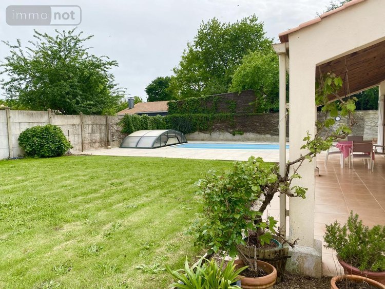 Maison a vendre Les Achards 85150 Vendée 104 m2  280100 euros