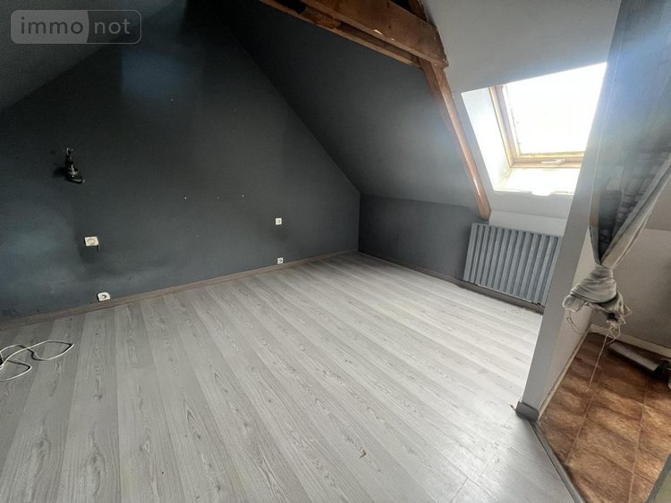 Immeuble a vendre Yffiniac 22120 Côtes-d'Armor 280 m2  143100 euros