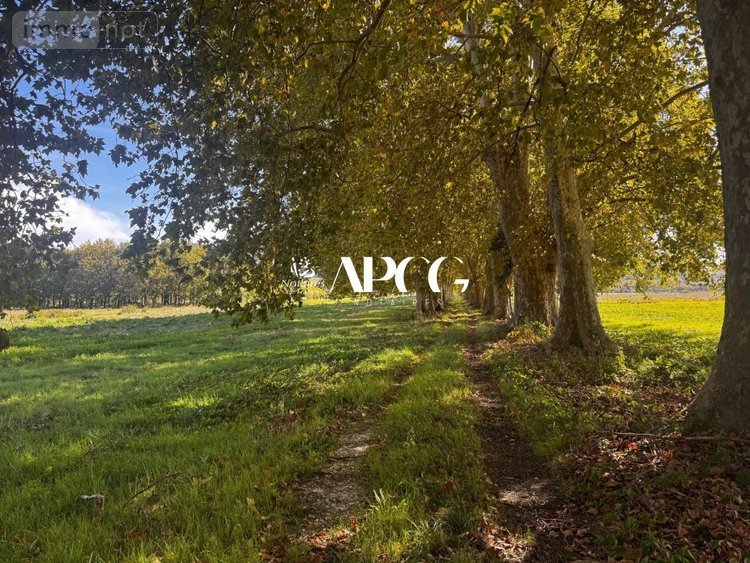 Immeuble a vendre Vinsobres 26110 Drôme 1000 m2  650000 euros