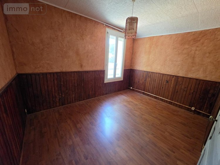 Immeuble a vendre Amilly 45200 Loiret 251 m2  159000 euros