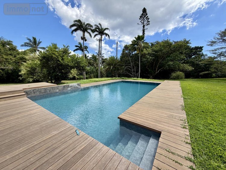 Terrain a batir a vendre Sainte-Marie 97438 Réunion 10000 m2  3622500 euros