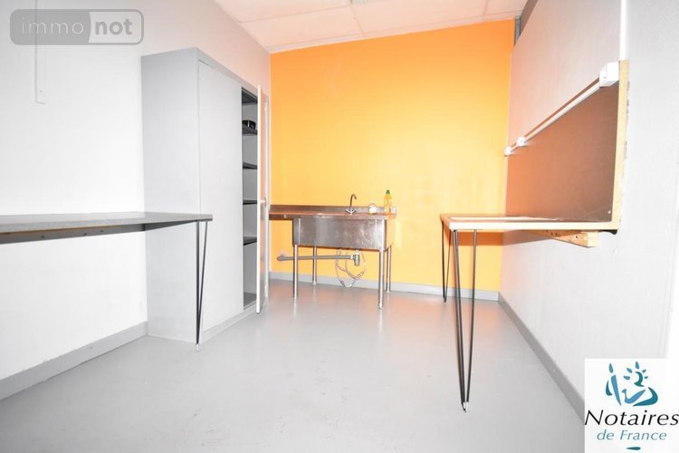 Location fonds et murs commerciaux Cambrai 59400 Nord 98 m2  1000 euros
