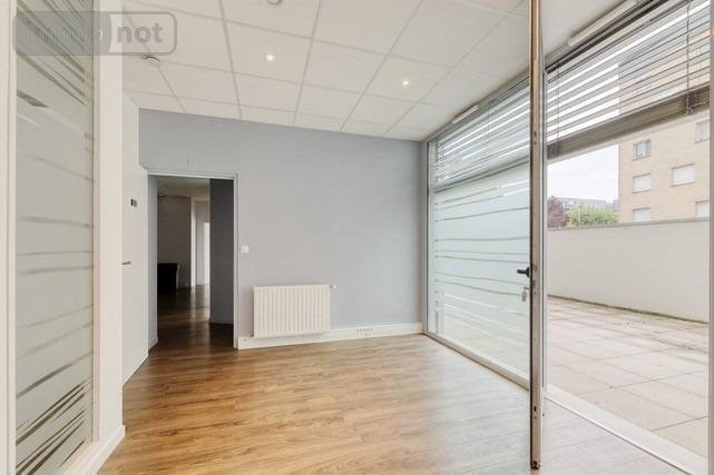 Location fonds et murs commerciaux Rennes 35000 Ille-et-Vilaine 82 m2  1510 euros