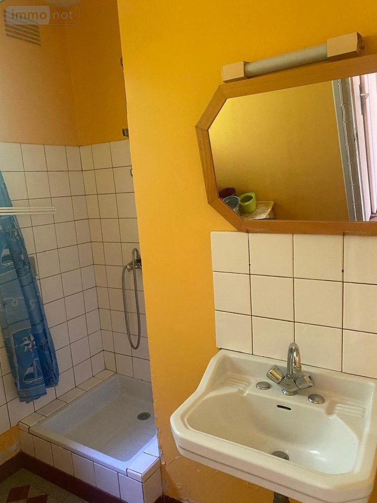 Maison a vendre Guern 56310 Morbihan 68 m2  73900 euros