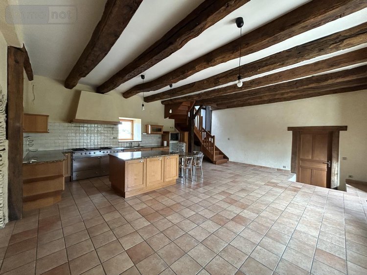 Maison a vendre Châteaugiron 35410 Ille-et-Vilaine 329 m2 10 pièces 694120 euros