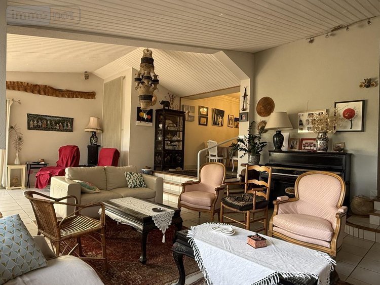 Maison a vendre Beaupréau-en-Mauges 49600 Maine-et-Loire 210 m2 7 pièces 282480 euros