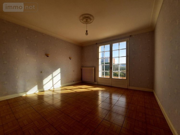 Maison a vendre Challans 85300 Vendée 152 m2 5 pièces 221000 euros