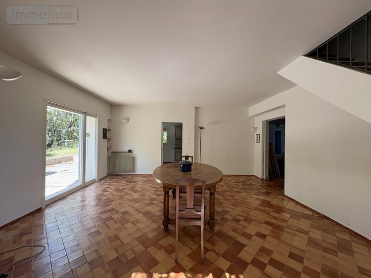 Maison a vendre Saint-Michel-l'Observatoire 04870 Alpes-de-Haute-Provence 225 m2 9 pièces 549000 euros