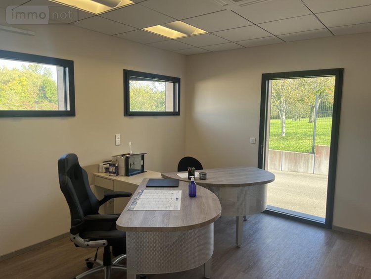 Fonds et murs commerciaux a vendre Dole 39100 Jura 280 m2  800000 euros