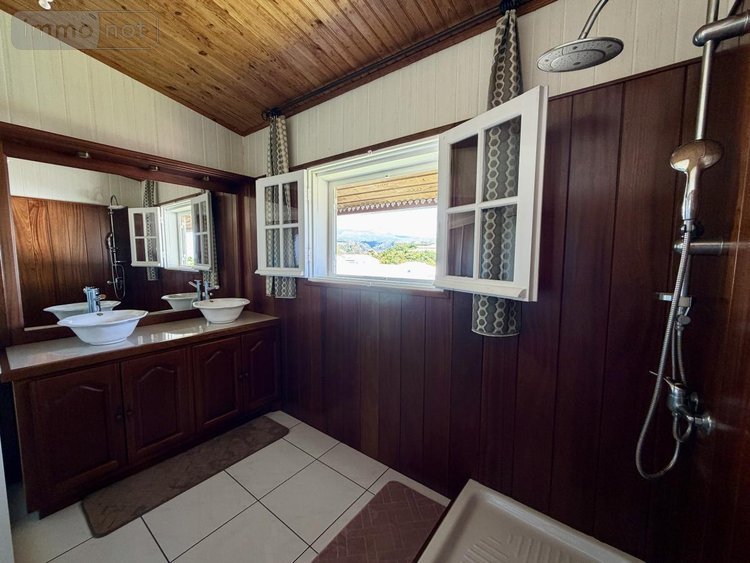 Maison a vendre Saint-Benoît 97470 Réunion 260 m2 7 pièces 366500 euros