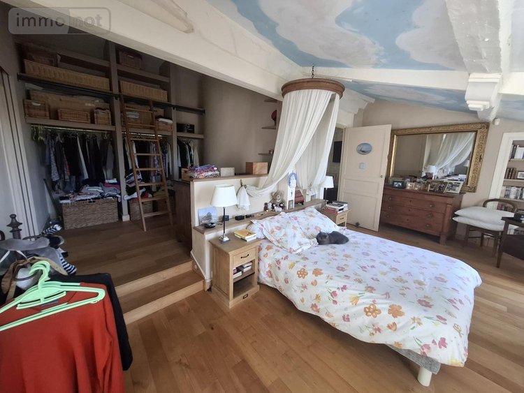 Maison a vendre Saintes 17100 Charente-Maritime 350 m2 13 pièces 988000 euros
