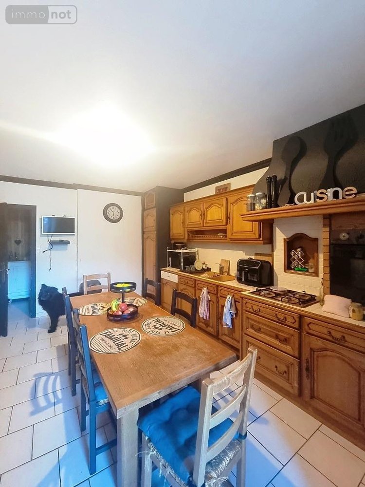 Maison a vendre Guémené-sur-Scorff 56160 Morbihan 158 m2 8 pièces 199800 euros