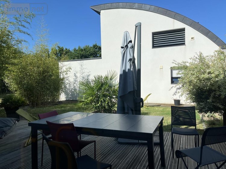 Maison a vendre Bonchamp-lès-Laval 53960 Mayenne 204 m2 8 pièces 696600 euros