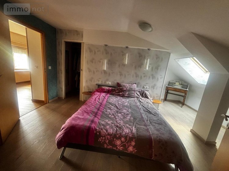 Maison a vendre Saint-Germain-du-Puy 18390 Cher 280 m2 7 pièces 390000 euros