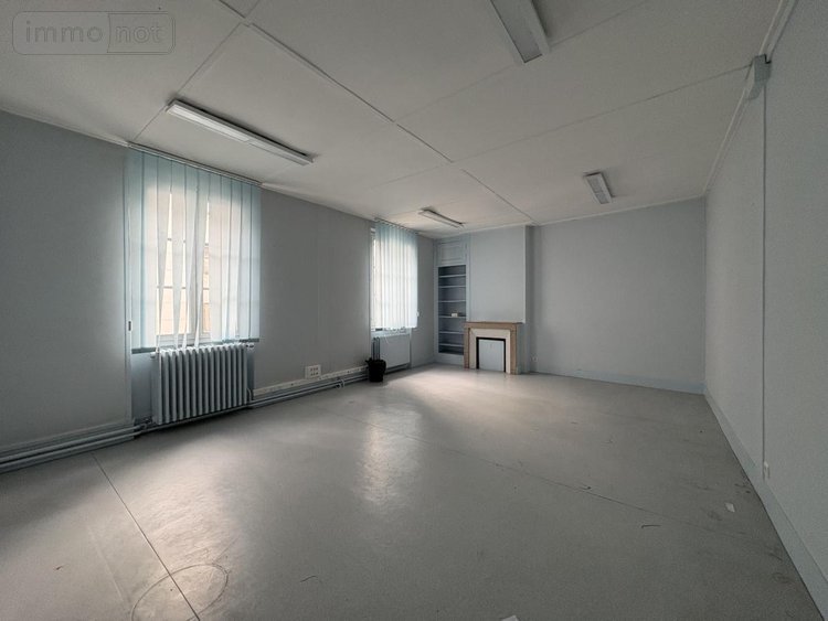 Fonds et murs commerciaux a vendre Laon 02000 Aisne 113 m2  139000 euros
