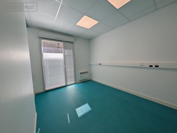 Fonds et murs commerciaux a vendre Morlaix 29600 Finistère 188 m2  294280 euros