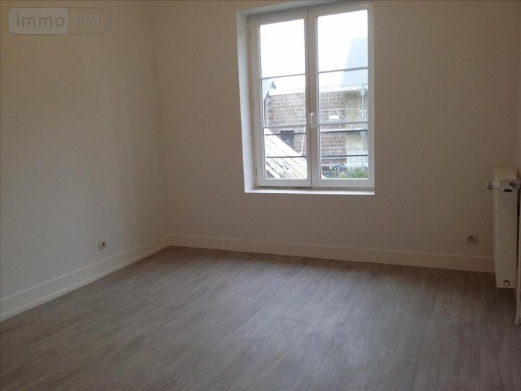 Location appartement Livarot-Pays-d'Auge 14140 Calvados 84 m2  587 euros