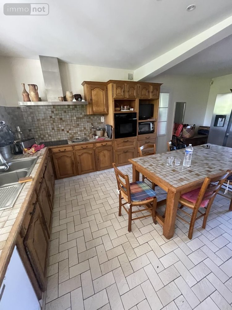 Maison a vendre Montrevault-sur-Èvre 49110 Maine-et-Loire 277 m2 16 pièces 391125 euros