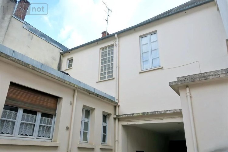 Immeuble a vendre Bourges 18000 Cher 244 m2  343200 euros