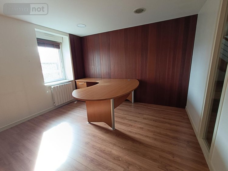 Location fonds et murs commerciaux Plémet 22210 Côtes-d'Armor 165 m2  1100 euros