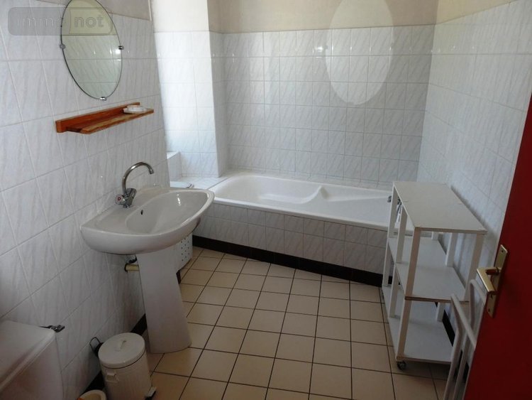 Immeuble a vendre Bubry 56310 Morbihan 400 m2  241600 euros