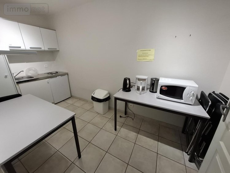 Fonds et murs commerciaux a vendre Saintes 17100 Charente-Maritime 249 m2  355000 euros