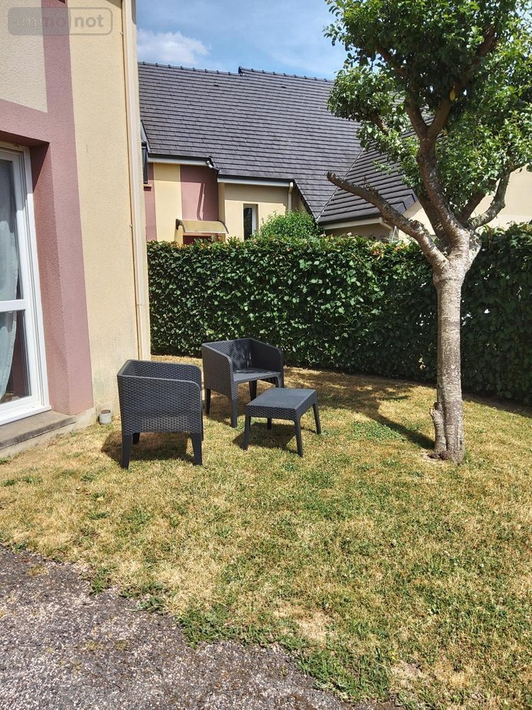 Location maison Grand-Bourgtheroulde 27520 Eure 114 m2 5 pièces 1070 euros