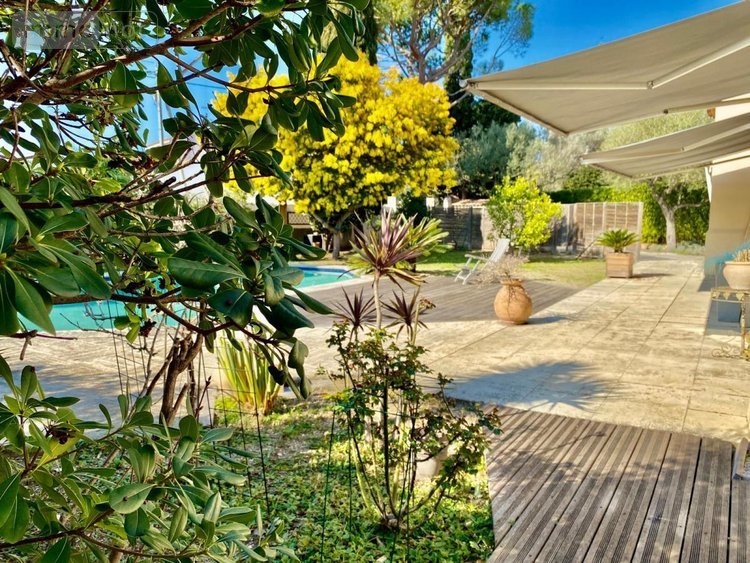 Maison a vendre Cassis 13260 Bouches-du-Rhône 202 m2 6 pièces 1190000 euros