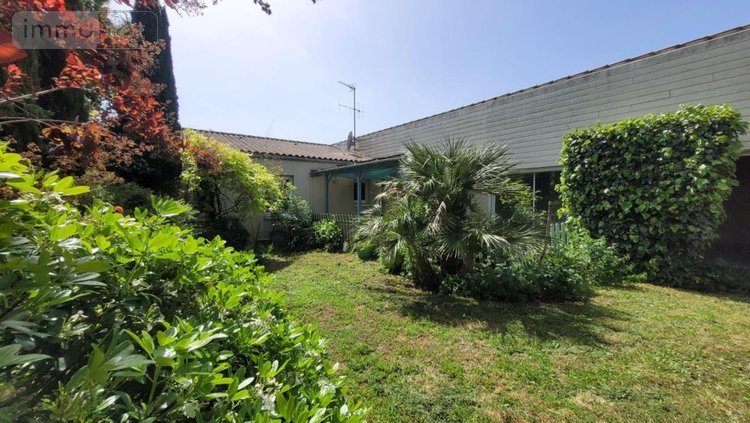 Maison a vendre Marans 17230 Charente-Maritime 165 m2 3 pièces 265200 euros
