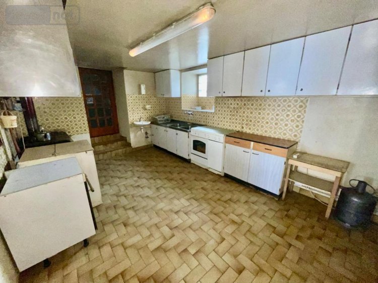Maison a vendre Saint-Denis-en-Margeride 48700 Lozère 130 m2 8 pièces 95000 euros