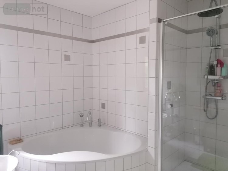 Maison a vendre Plouvorn 29420 Finistère 172 m2 9 pièces 299575 euros