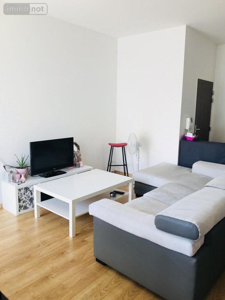 Location appartement Reims 51100 Marne 47 m2 2 pièces 550 euros