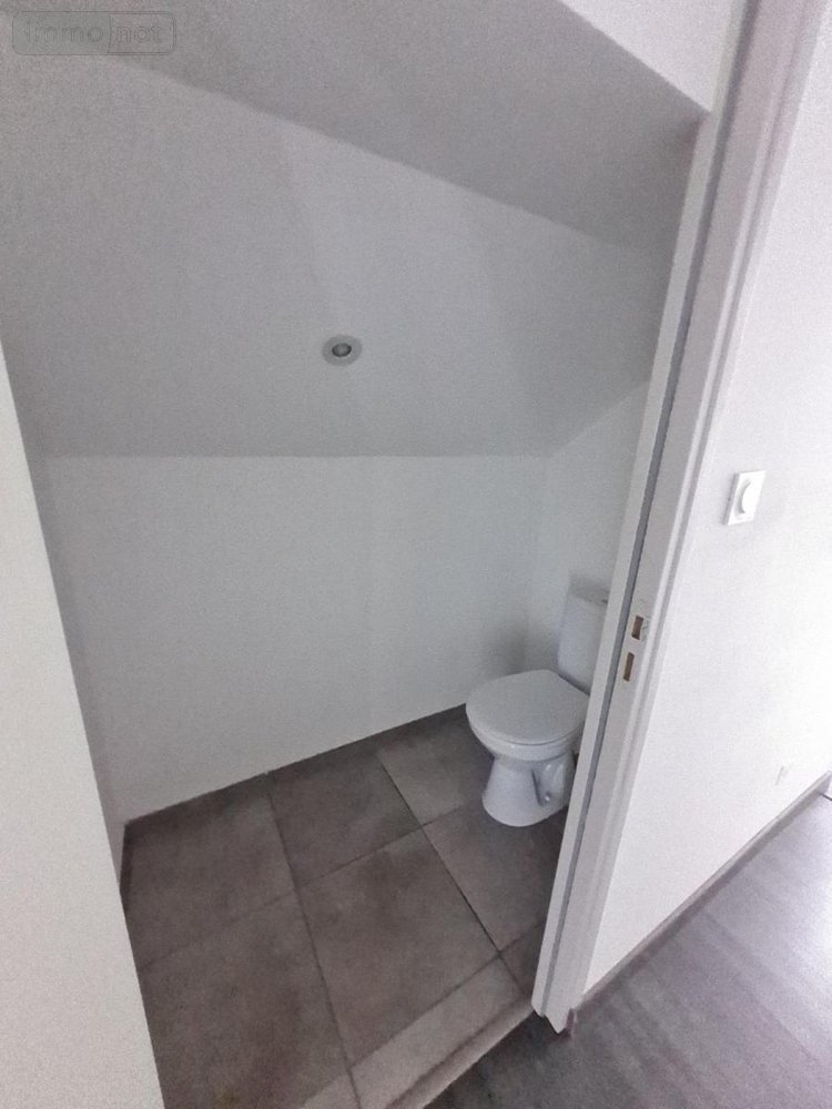 Location appartement Montoire-sur-le-Loir 41800 Loir-et-Cher 35 m2 2 pièces 440 euros