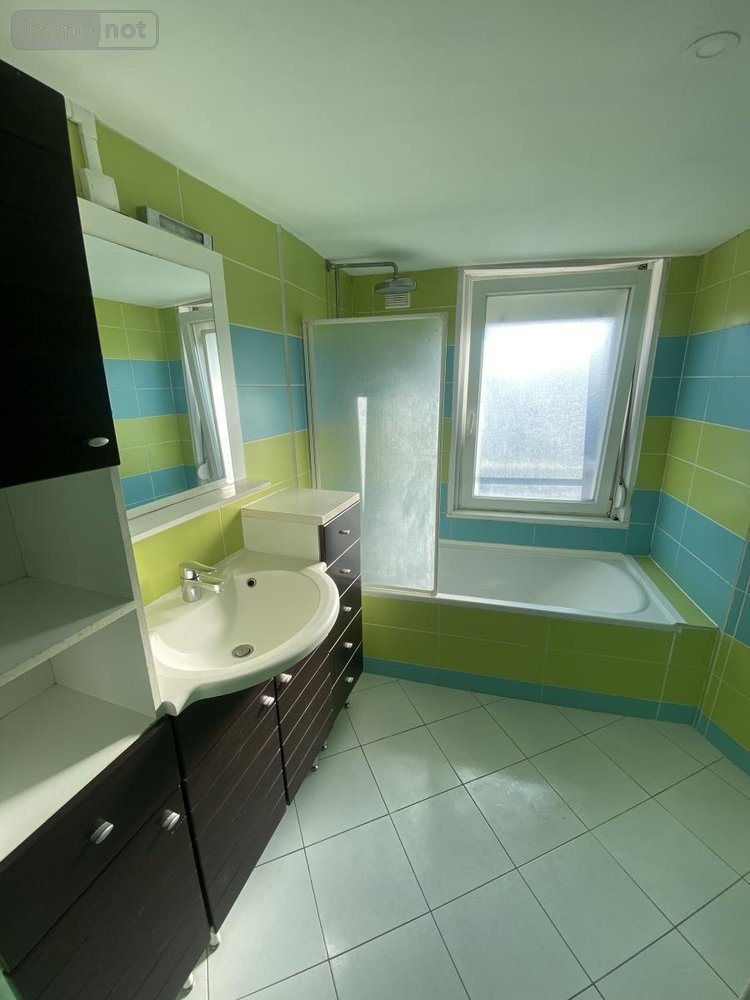 Location appartement La Capelle-lès-Boulogne 62360 Pas-de-Calais 76 m2 3 pièces 650 euros