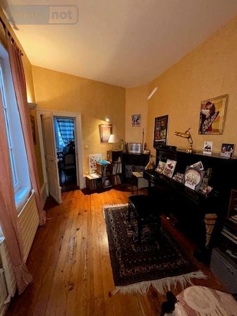 Viager maison Riom 63200 Puy-de-Dôme 320 m2 14 pièces 477750 euros