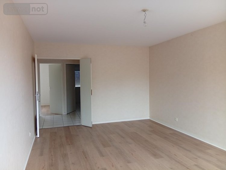 Location appartement Reims 51100 Marne 56 m2 2 pièces 735 euros